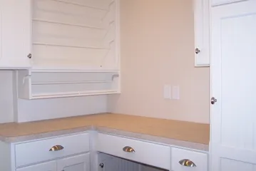 3600 Everett Dr - 8